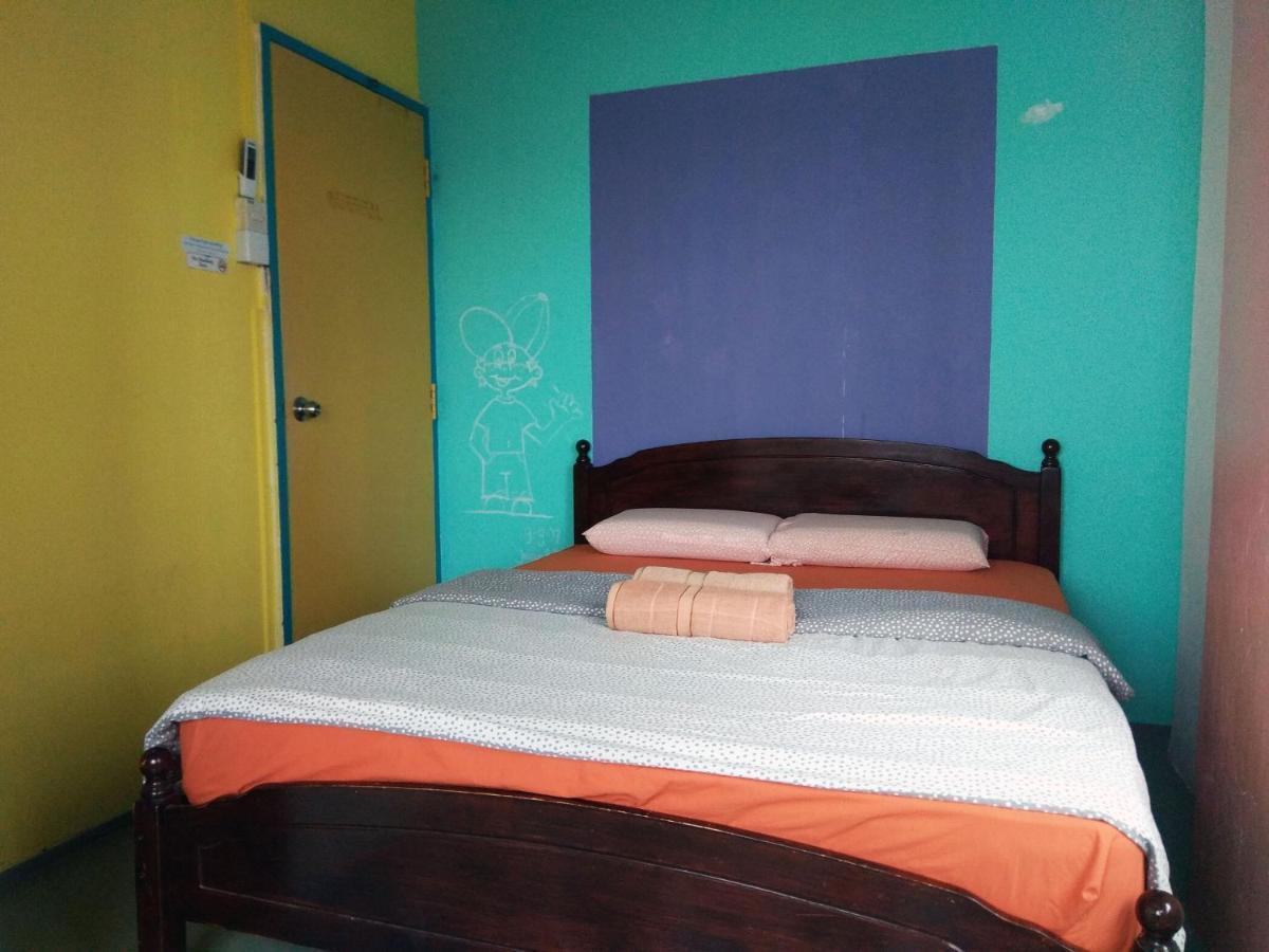 Sandakan Backpackers Hostel Exterior foto