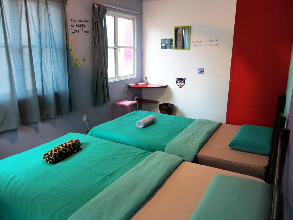 Sandakan Backpackers Hostel Exterior foto